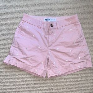 Pink Old Navy khaki shorts with flower pattern